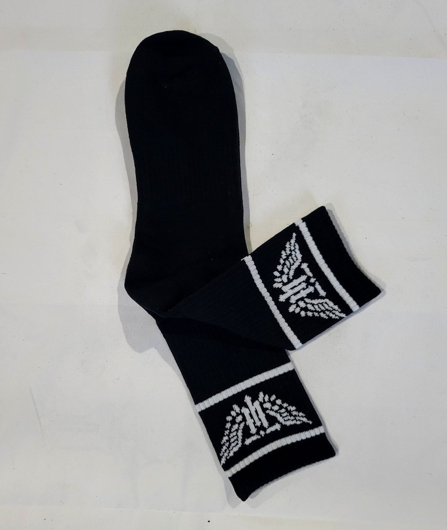 RED/ WHITE “TAT IT UP” RIBBED SOCKS
