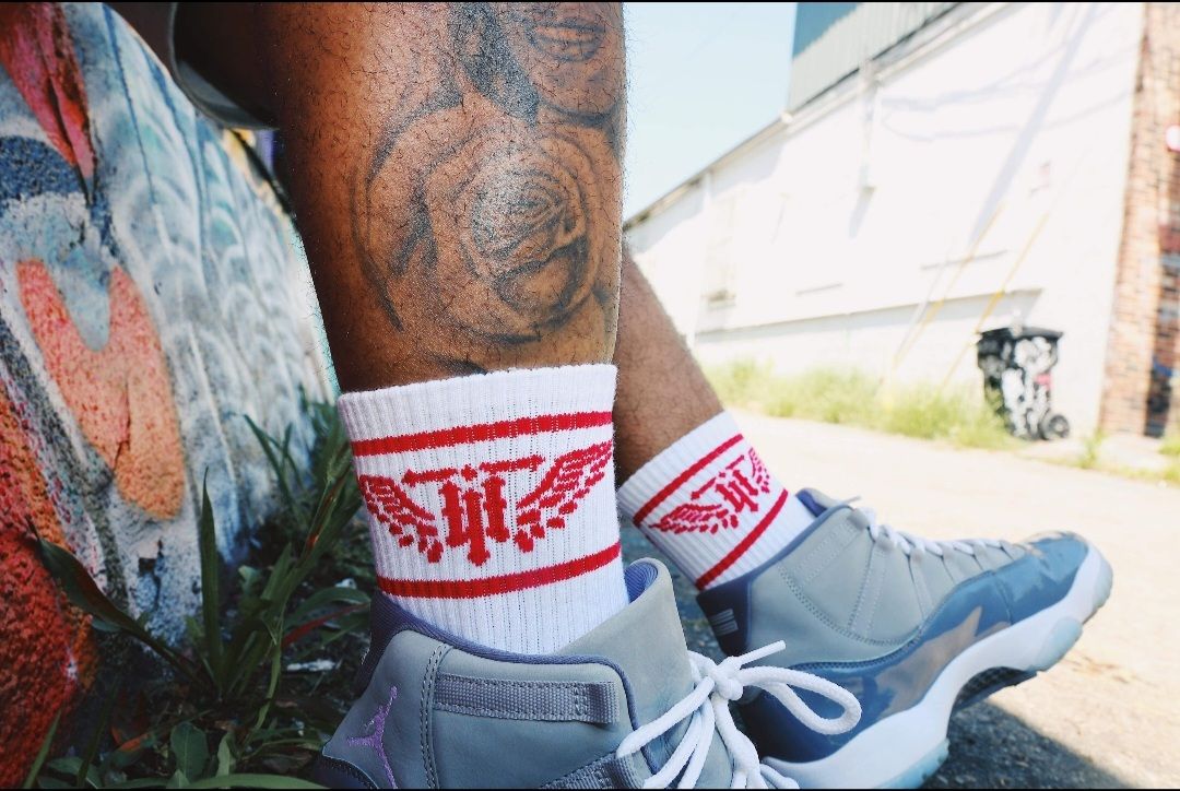 RED/ WHITE “TAT IT UP” RIBBED SOCKS